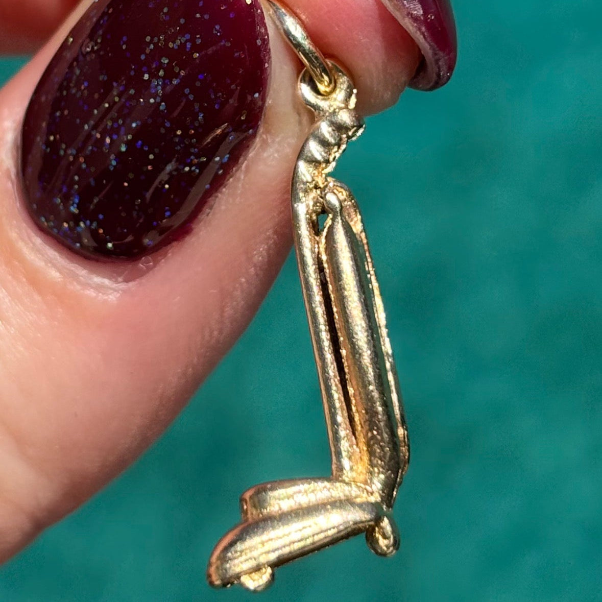 Vintage 9CT vacuum charm