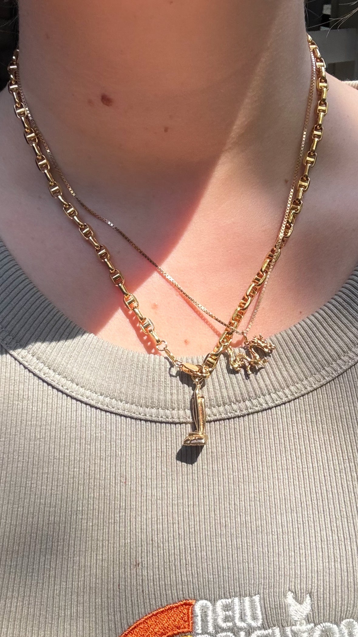 Vintage 9CT vacuum charm