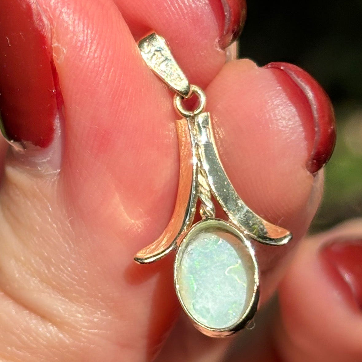 Vintage 1950’s 14K Solid Natural crystal Opal pendant