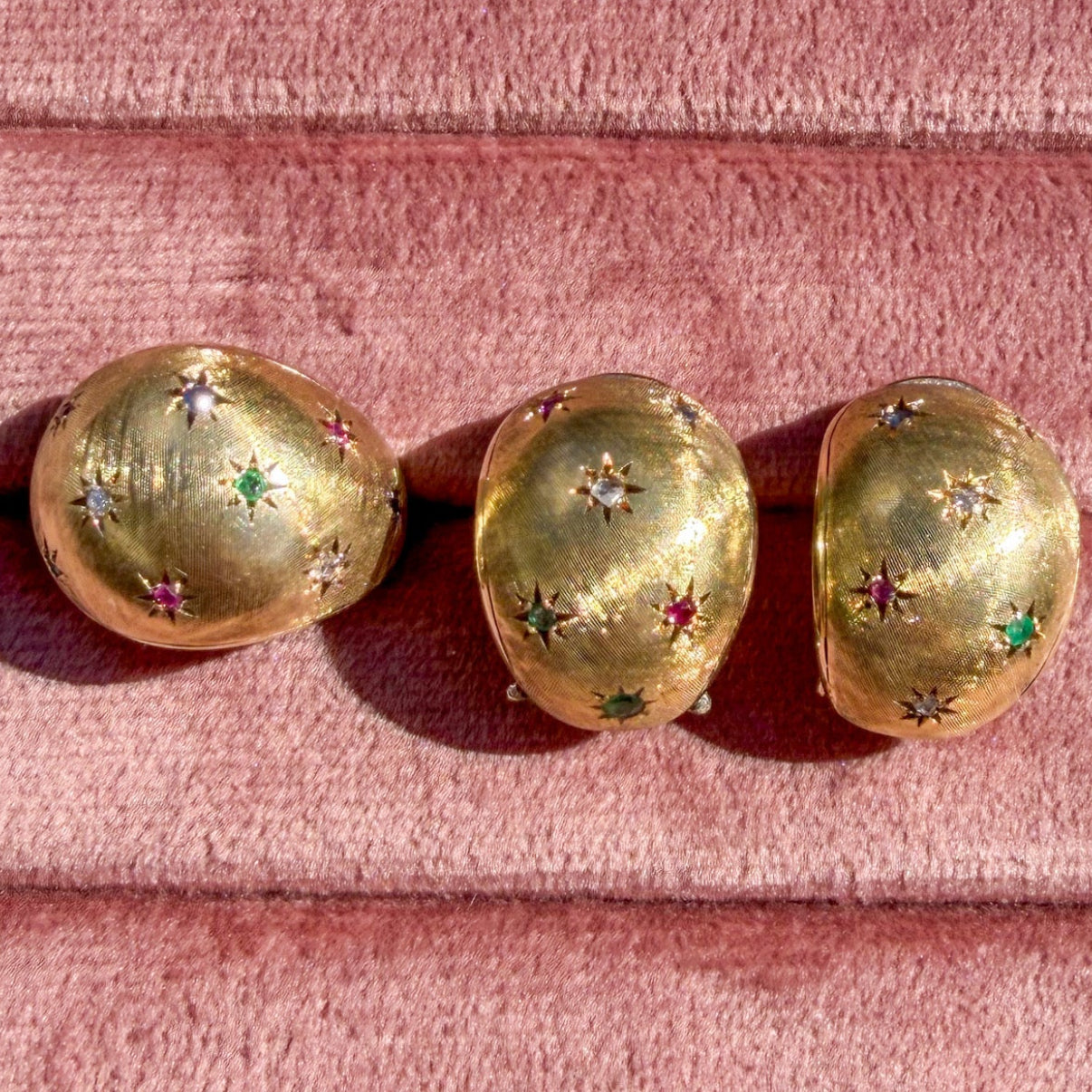 RARE Vintage 1970’s 14K Celestial Florentine bombe ring set with Natural Rubies, Sapphires, Emeralds and Diamonds