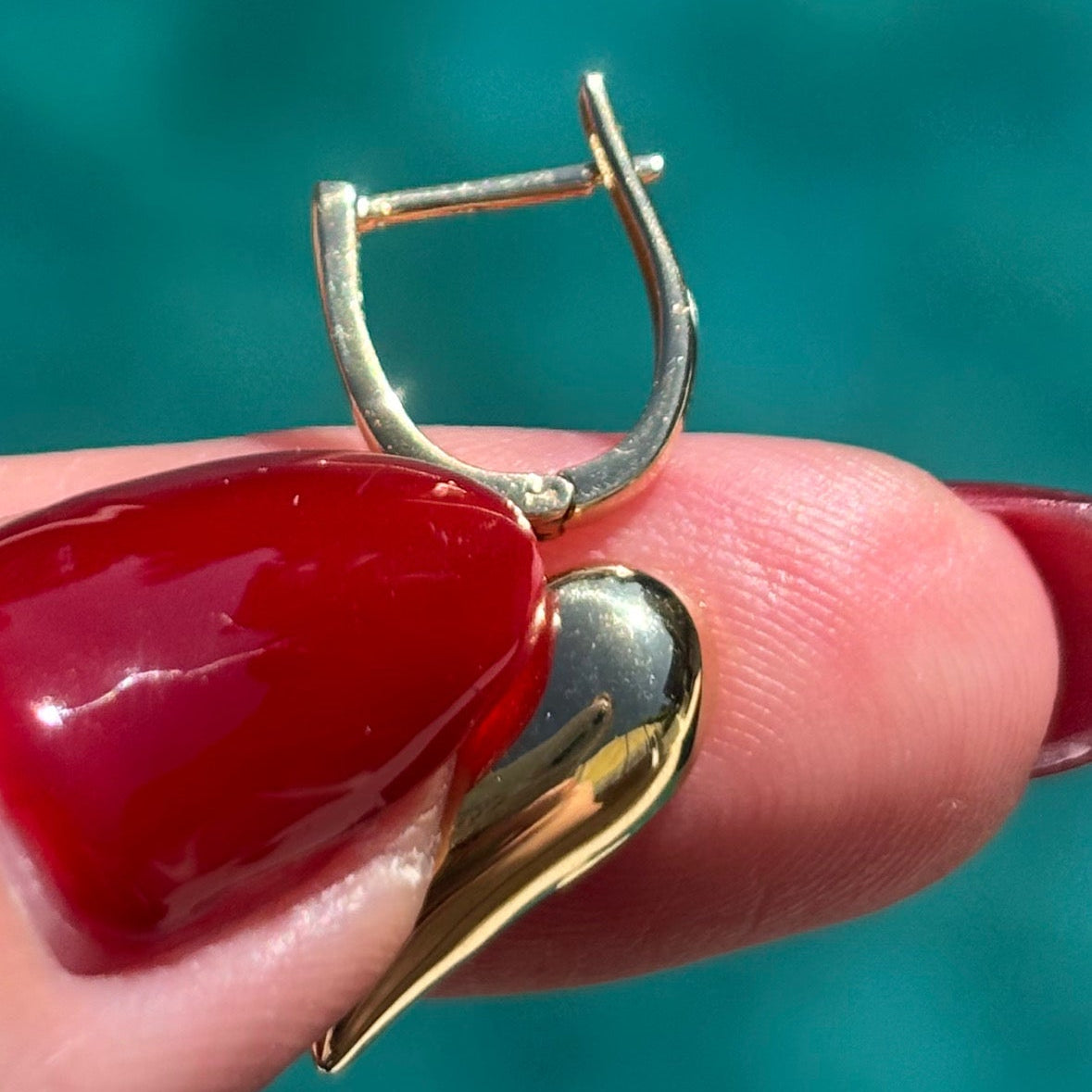 NEW 18CT dainty bailed dangling puffy heart earrings