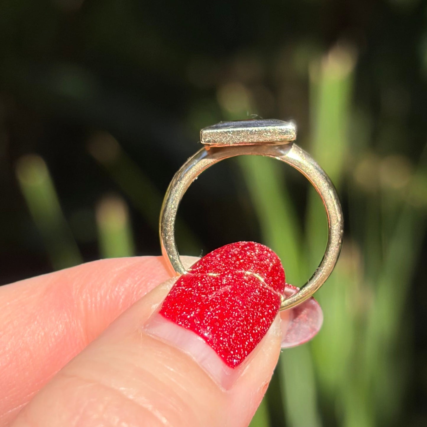 Vintage 9CT square bezel set Garnet ring