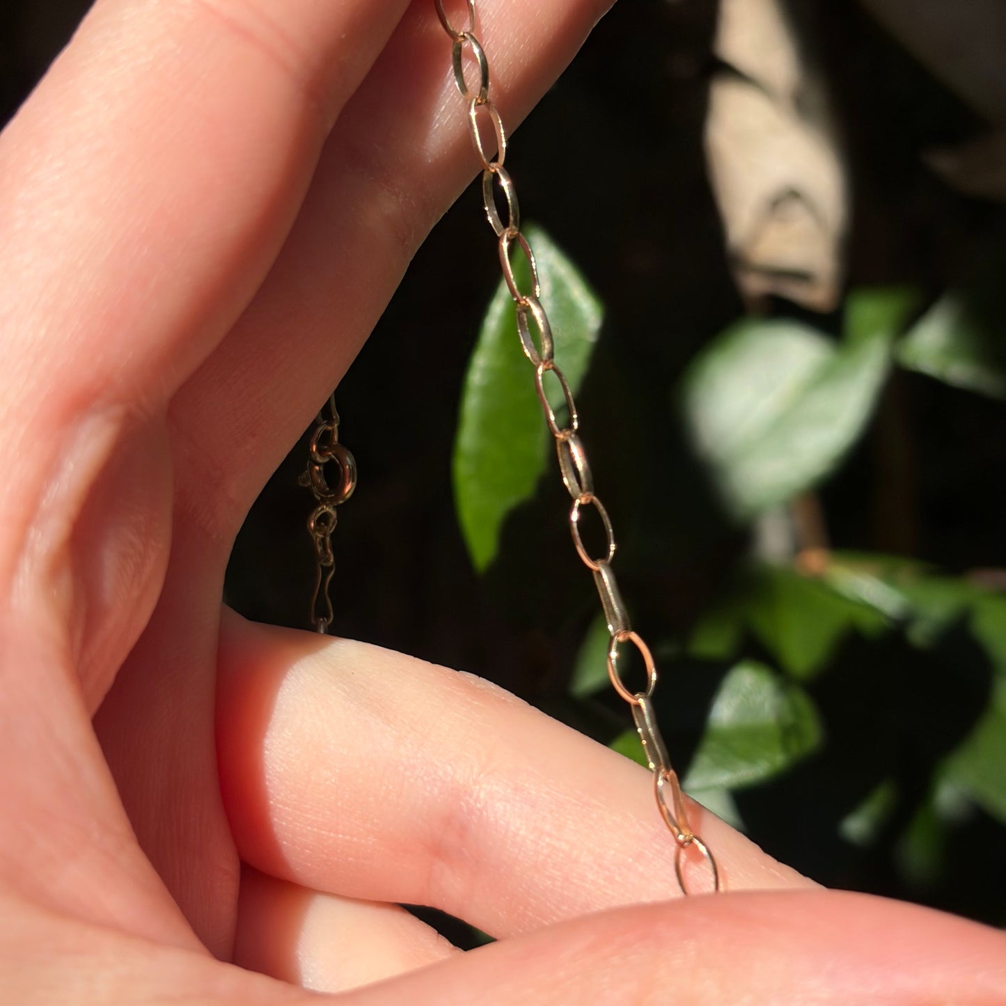 Vintage 9K yellow gold solid oval belcher chain