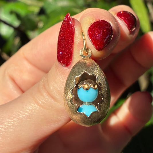 RARE Vintage 10CT hatching Turquoise Bluebird pendant
