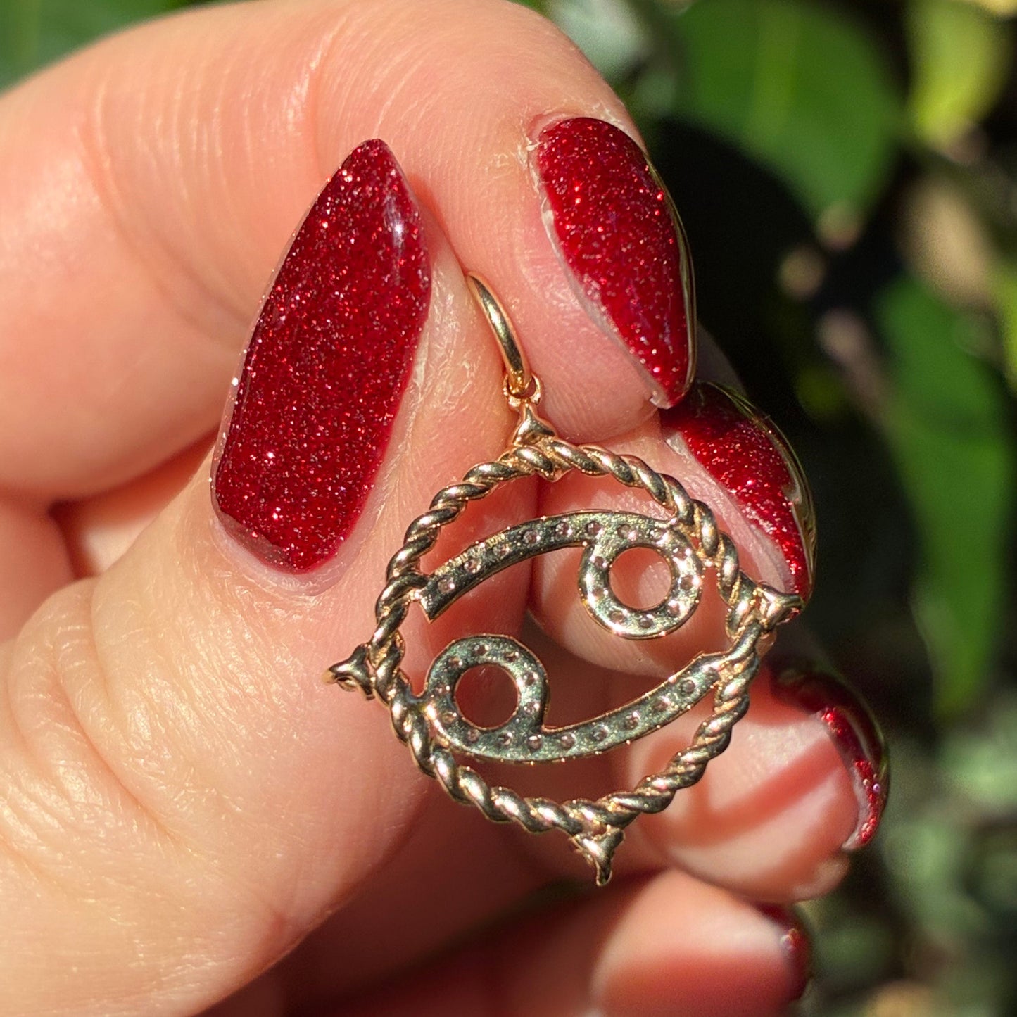 Gorgeous 10K Cancer Zodiac pendant loaded with Diamonds