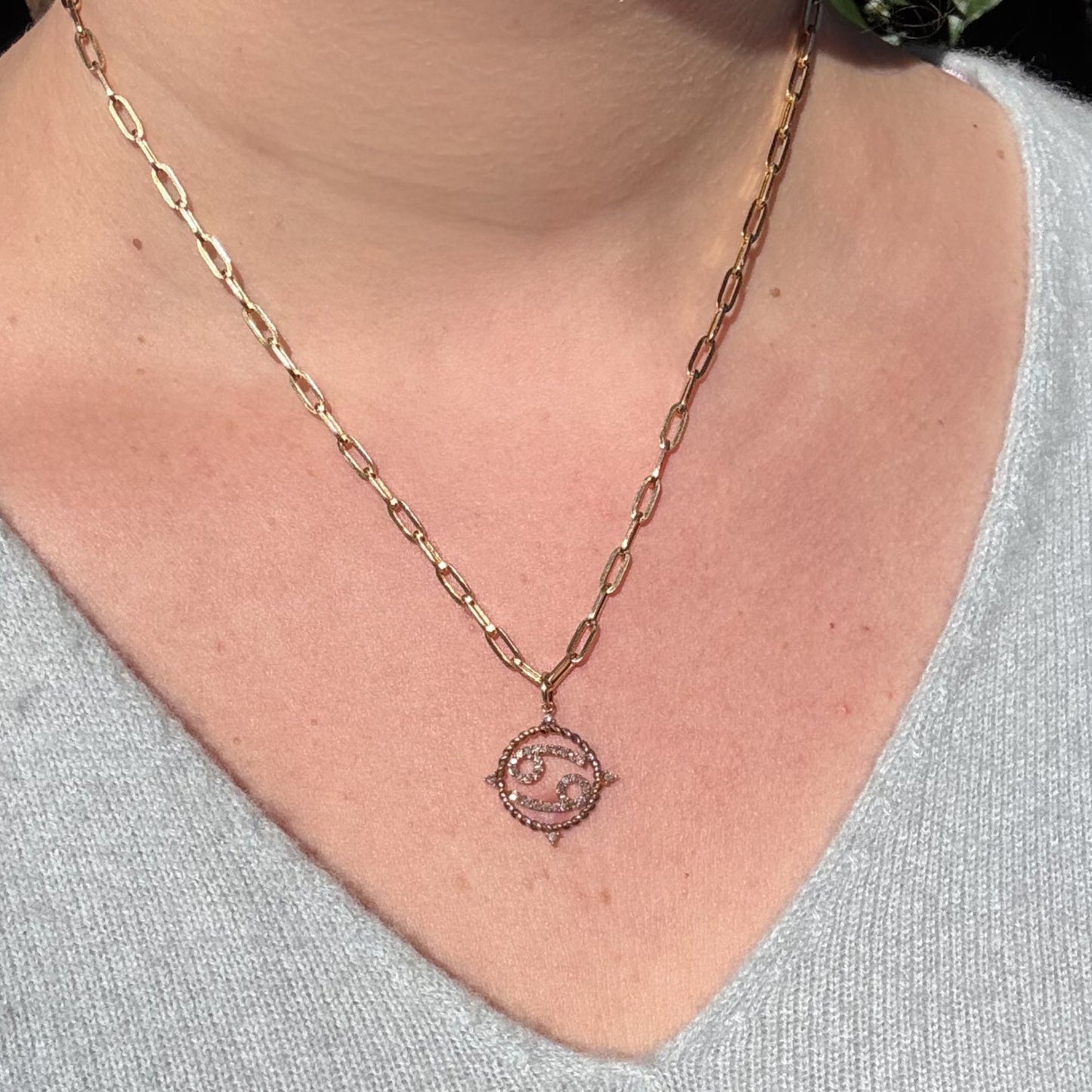 Gorgeous 10K Cancer Zodiac pendant loaded with Diamonds