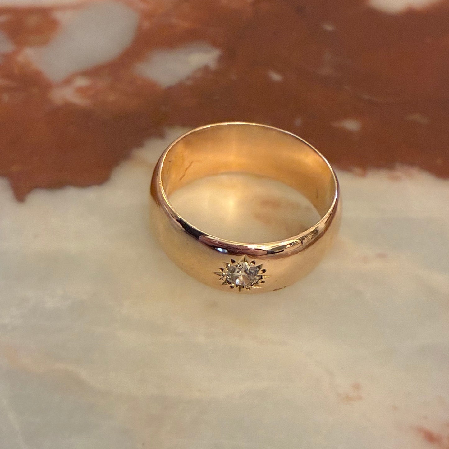 Antique Victorian 18CT chunky cigar band with large old Starburst set Diamond