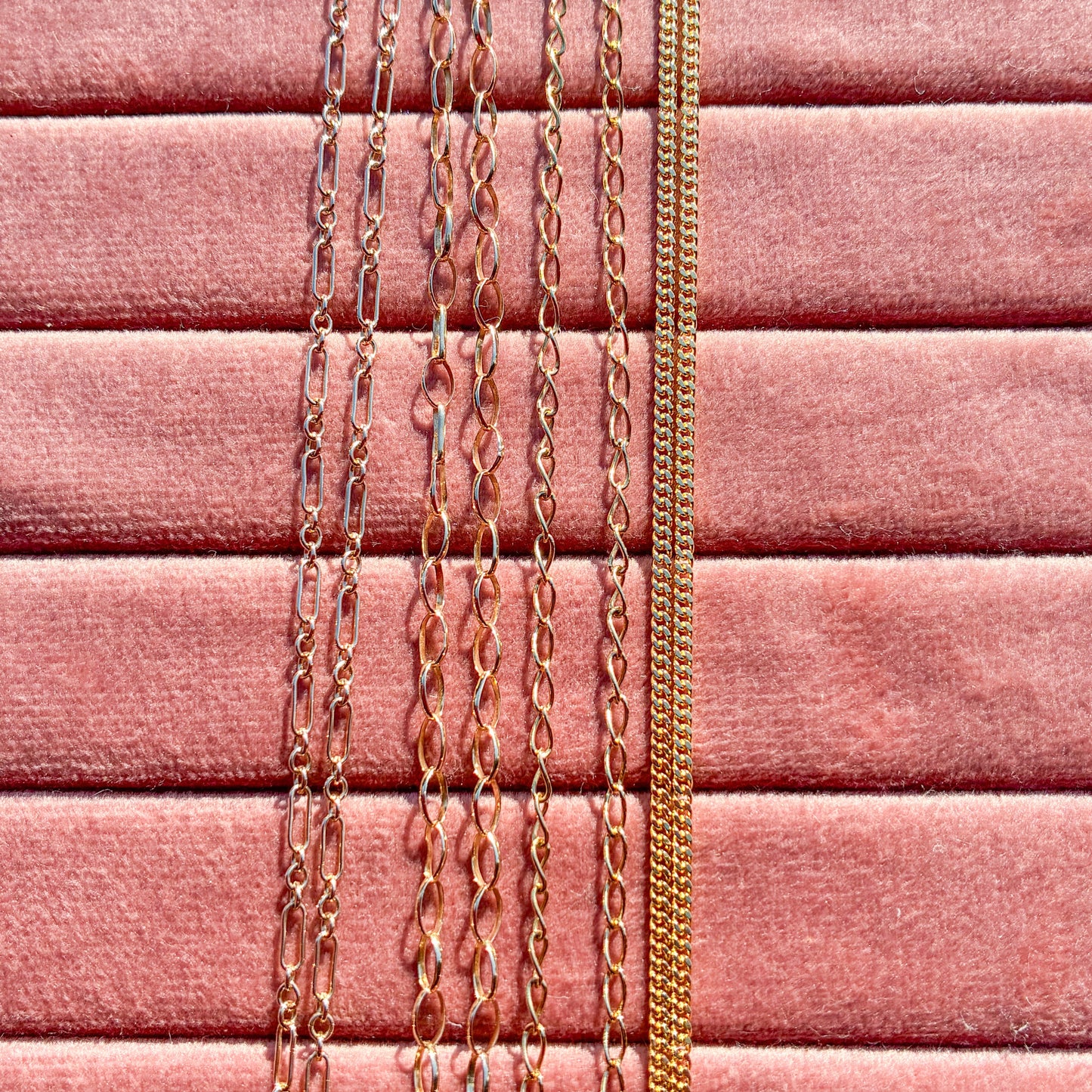 18CT Vintage Italian UNOAERRE long fine curb chain