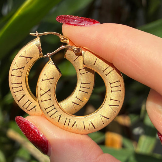 RARE Vintage 9CT UNOAERRE Large Matte hoop with roman numerals