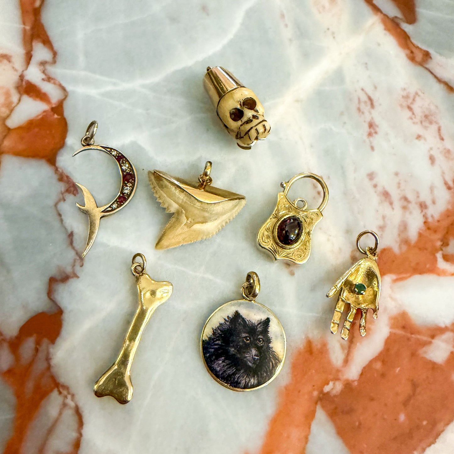 18K Old Vintage yellow gold real Shark tooth pendant