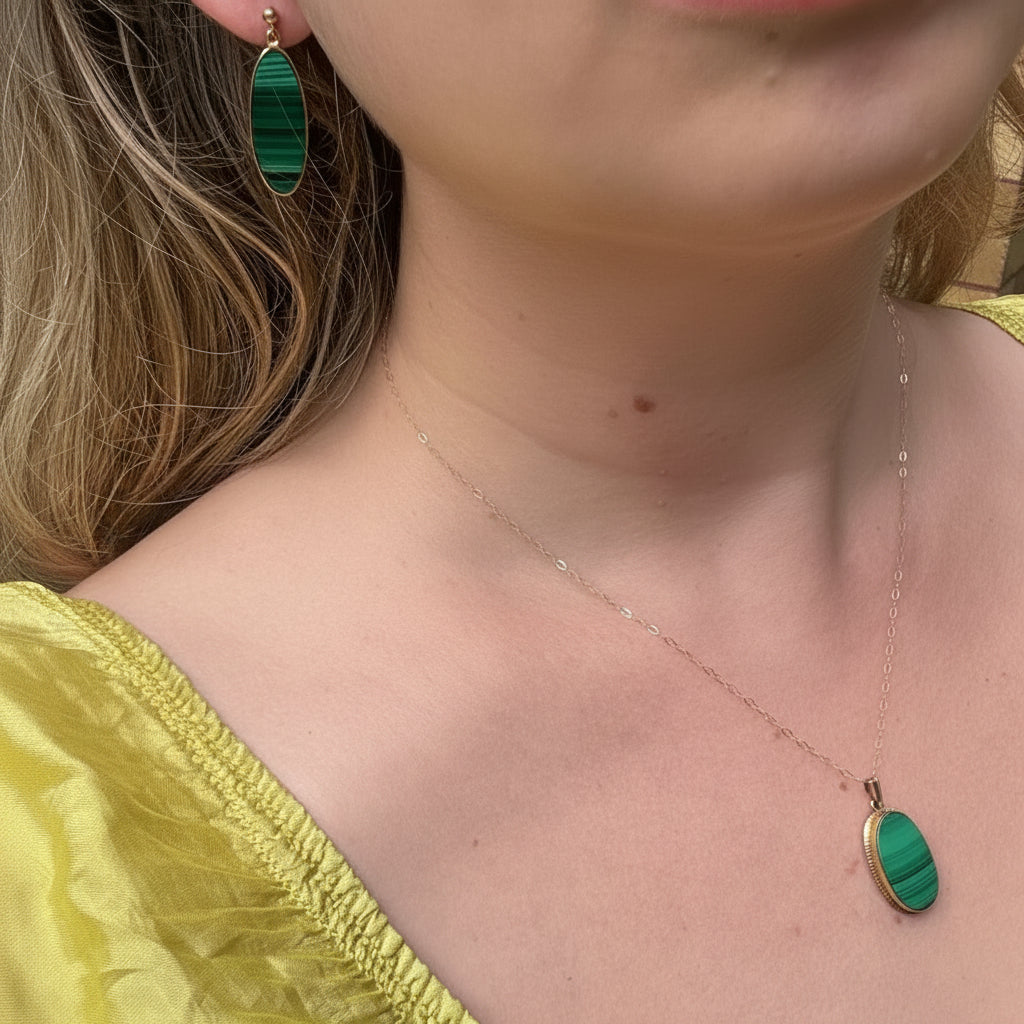 Vintage English 9CT oval Malachite pendant and fine oval link chain