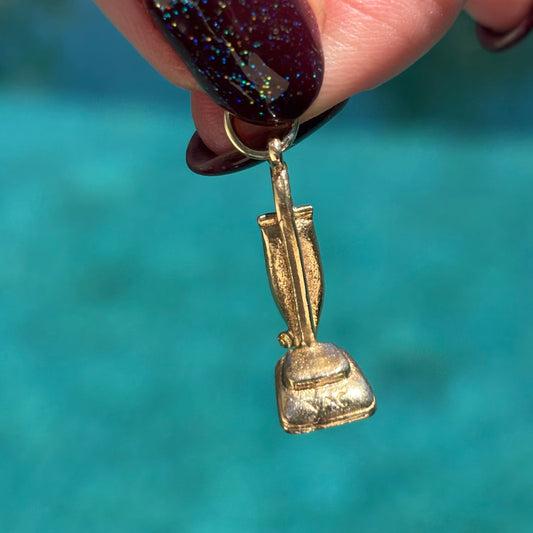 Vintage 9CT vacuum charm