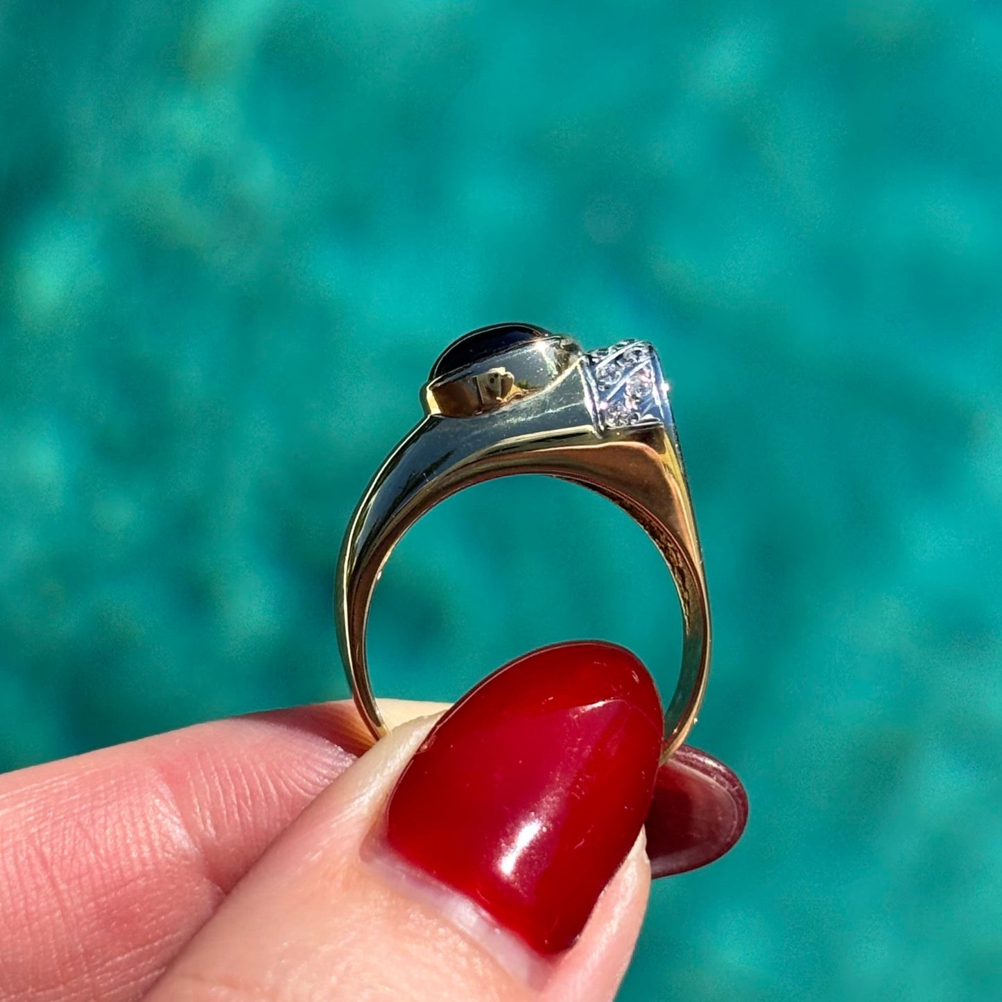 Vintage 9CT  Garnet and white Spinel abstract ring