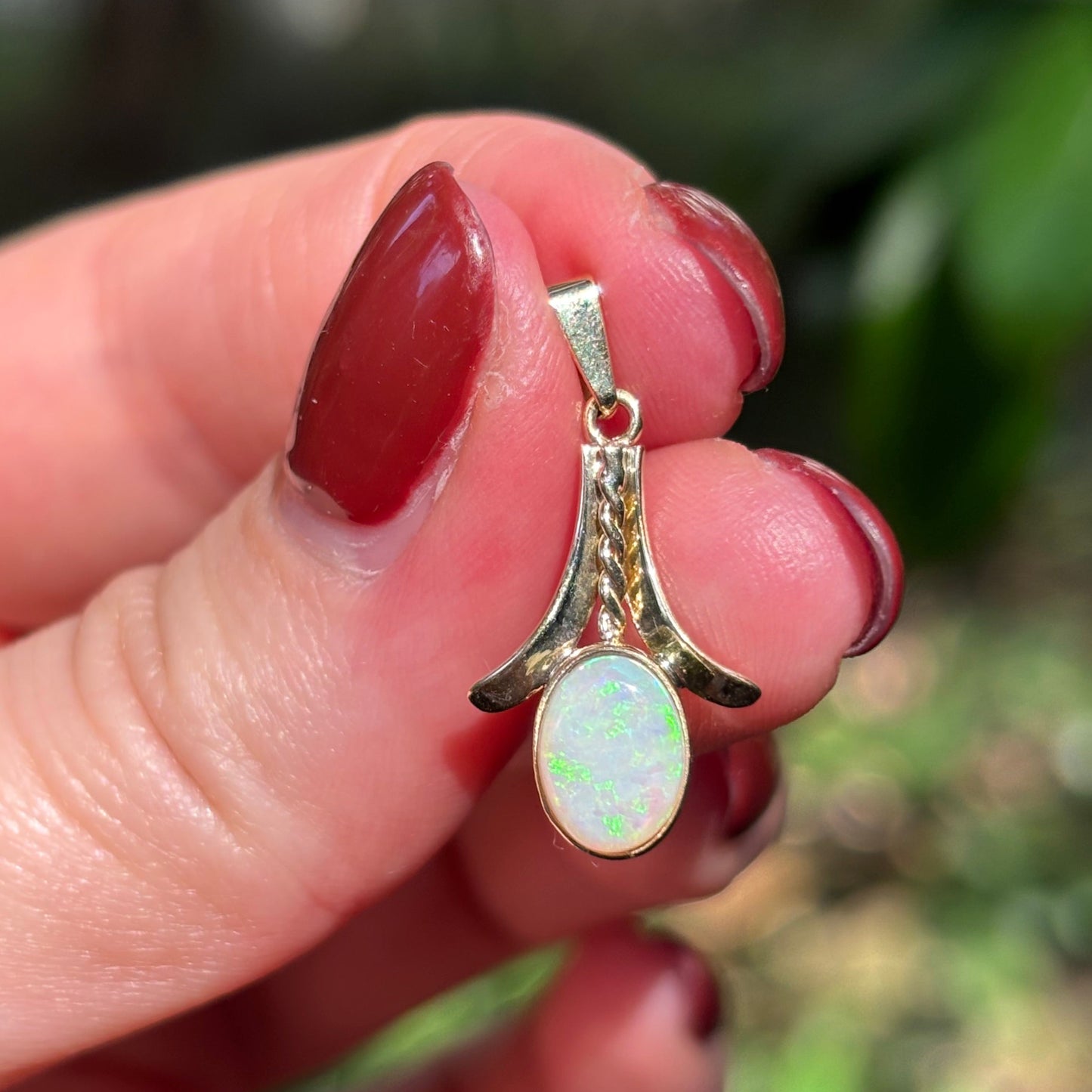 Vintage 1950’s 14K Solid Natural crystal Opal pendant