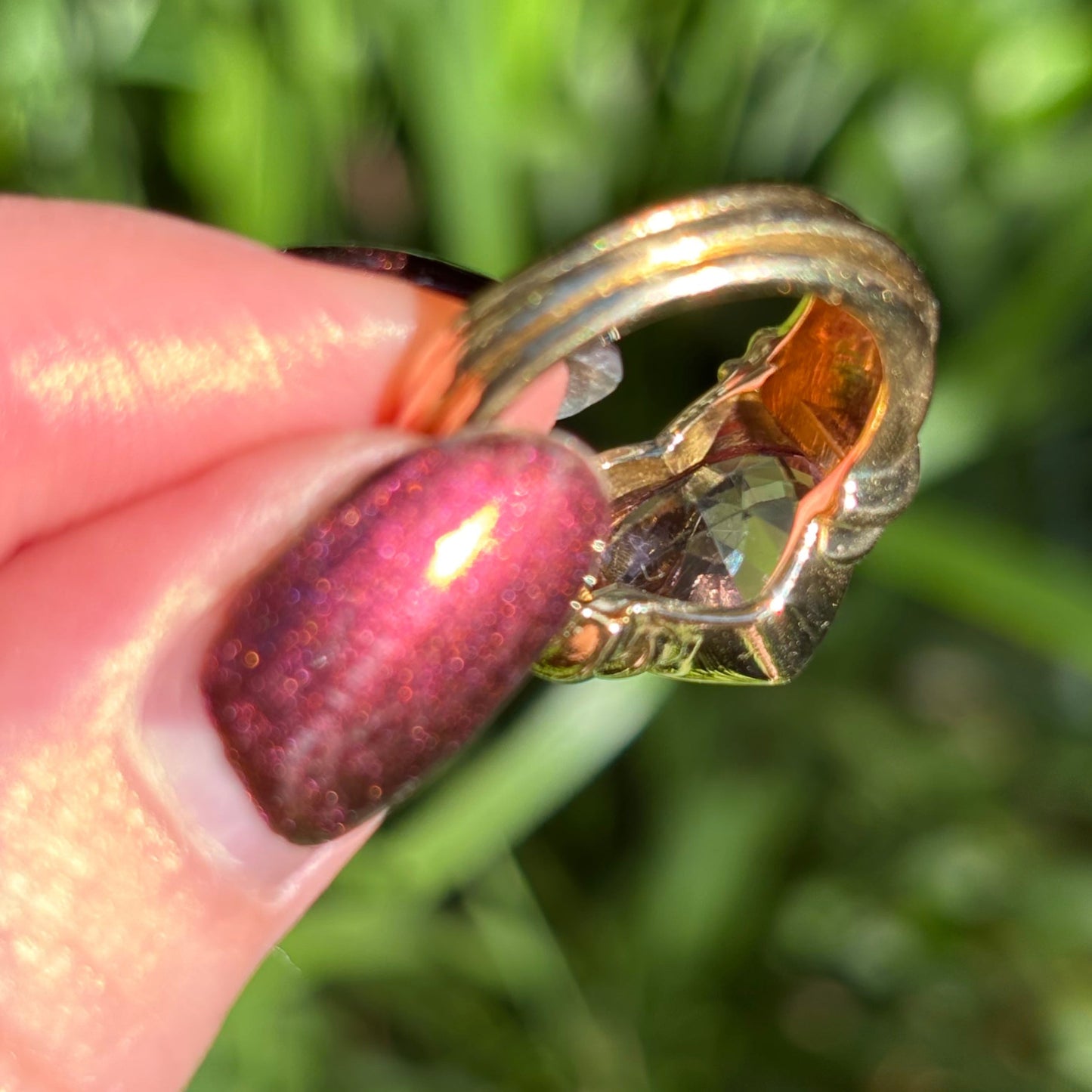 Chunky Vintage ribbed 18K Amethyst heart ring