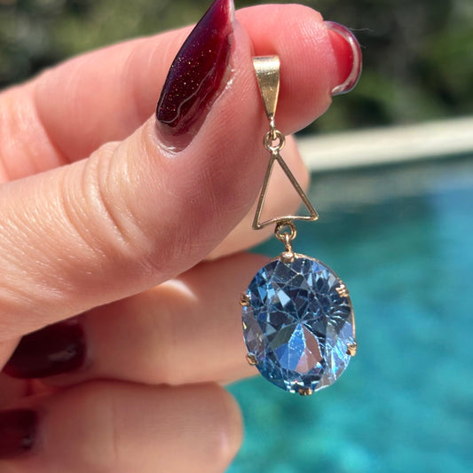 Vintage 8K Large Blue created Spinel pendant